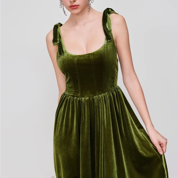 Cider Olive Green Midi Dress velvet ren faire cosplay cottagecore - Picture 2 of 9
